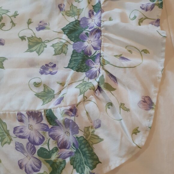 Vintage Violet Pillow Shams 2 Queen Size - Picture 4 of 8